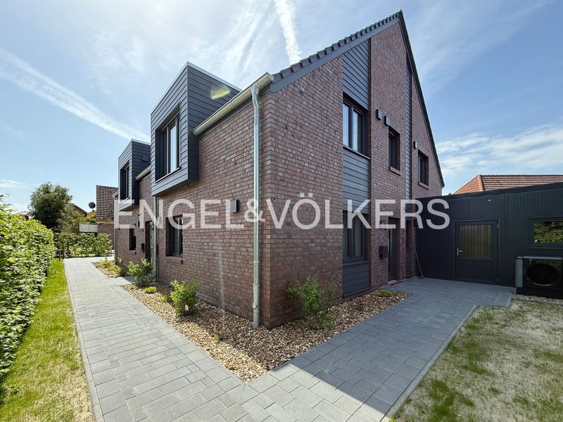 Neubau mit KfW 40 QNG-Standard: Lichtdurchflutetes Wohnen mit großzügiger Loggia